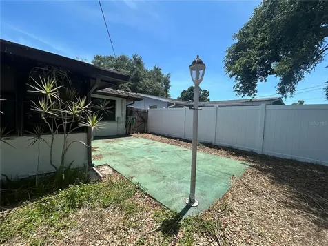 10463 Valencia Road Seminole FL 33772