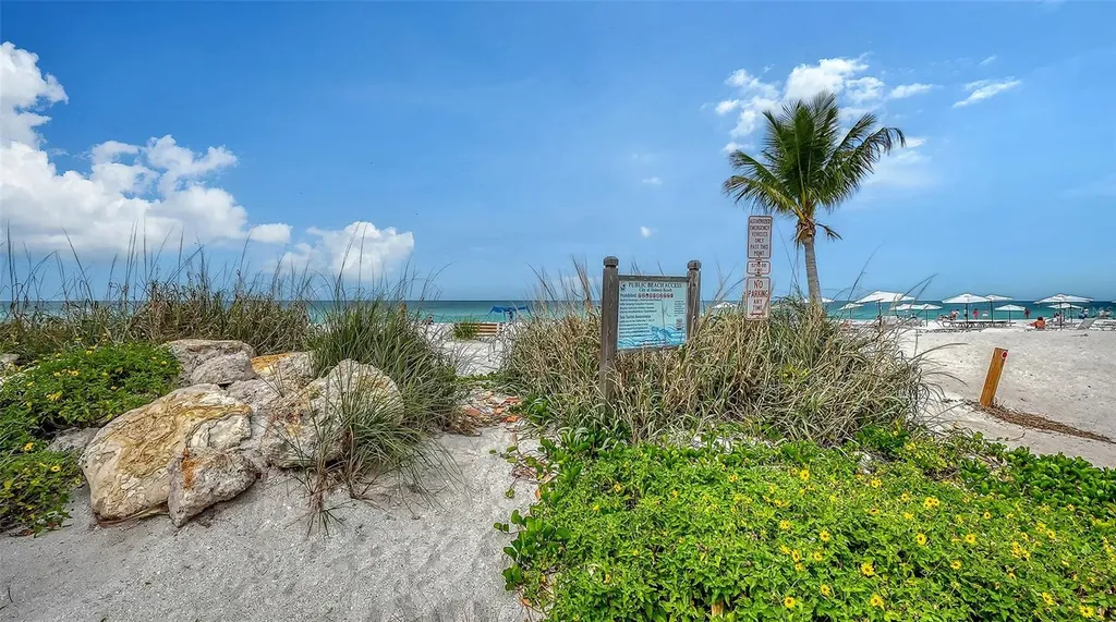 6921 Holmes Boulevard Holmes Beach FL 34217
