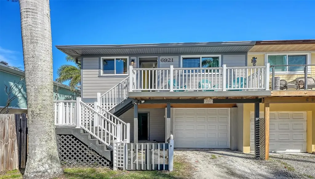 6921 Holmes Boulevard Holmes Beach FL 34217