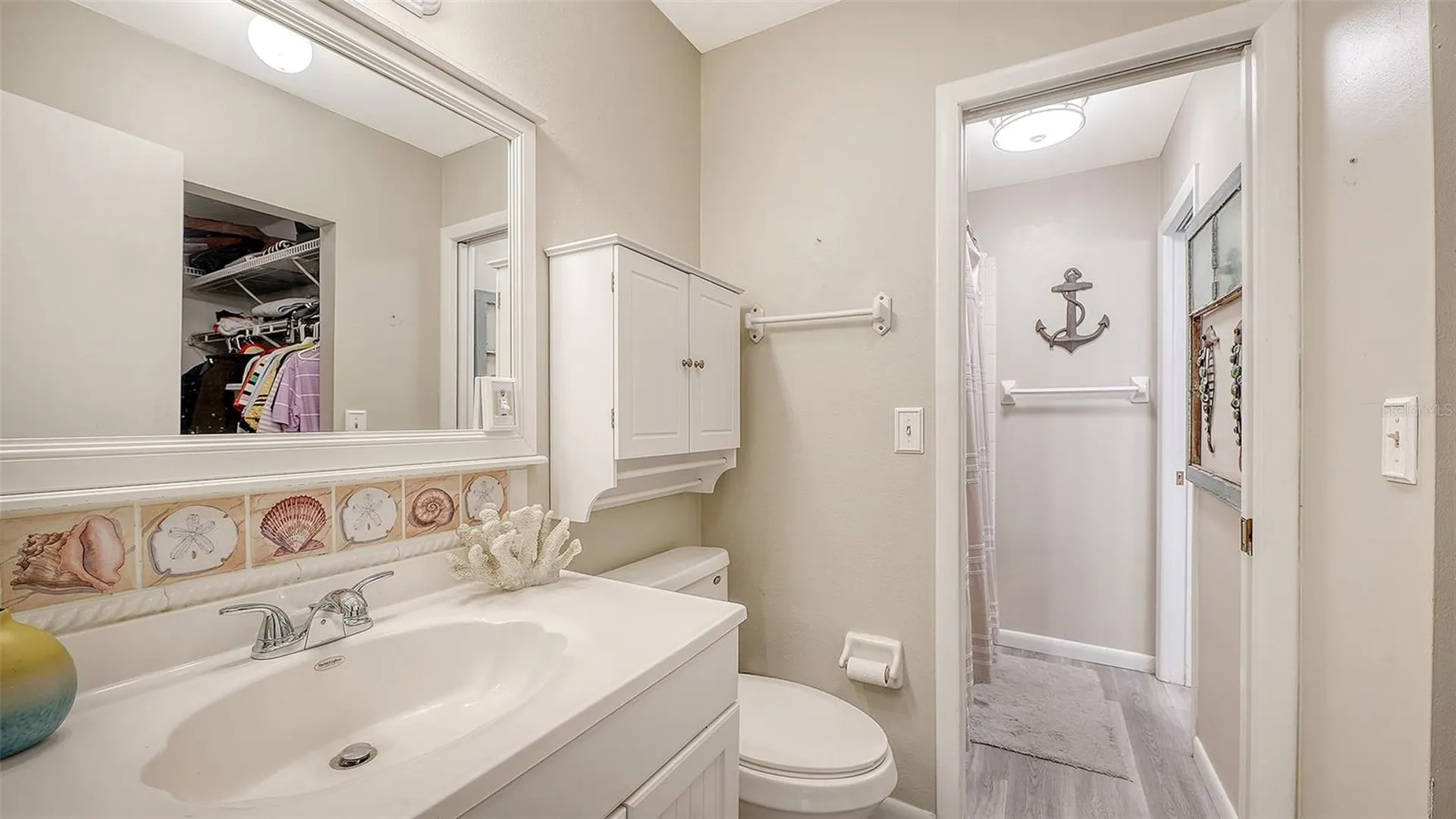6921 Holmes Boulevard Holmes Beach FL 34217
