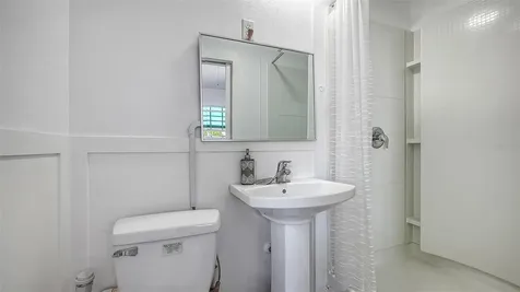 6921 Holmes Boulevard Holmes Beach FL 34217