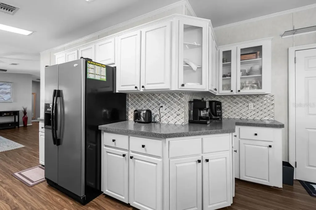 164 S Saint Thomas Circle Apollo Beach FL 33572