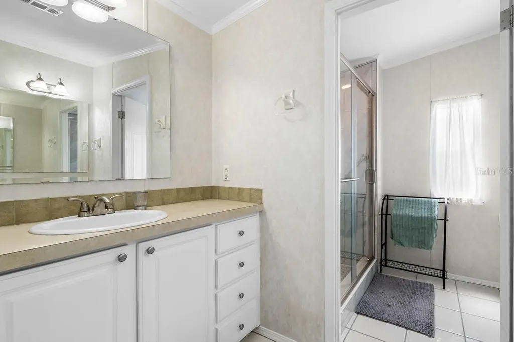 164 S Saint Thomas Circle Apollo Beach FL 33572
