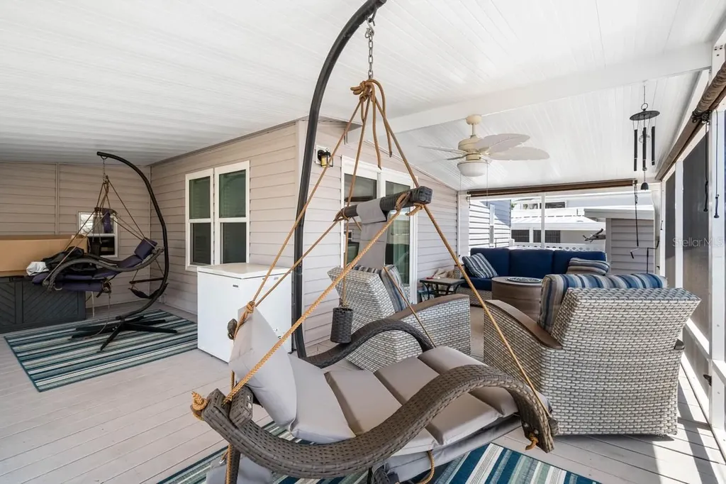 164 S Saint Thomas Circle Apollo Beach FL 33572