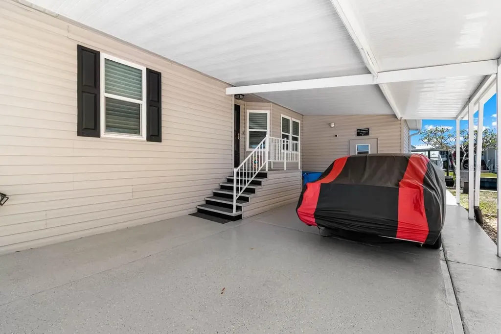 164 S Saint Thomas Circle Apollo Beach FL 33572