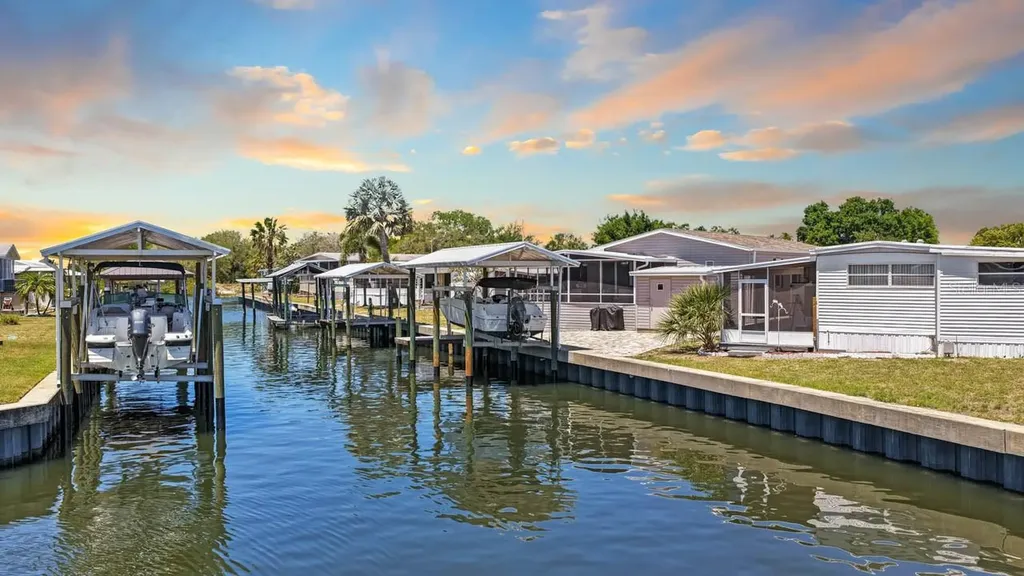 164 S Saint Thomas Circle Apollo Beach FL 33572