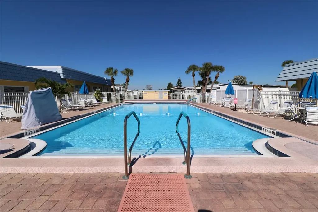 164 S Saint Thomas Circle Apollo Beach FL 33572
