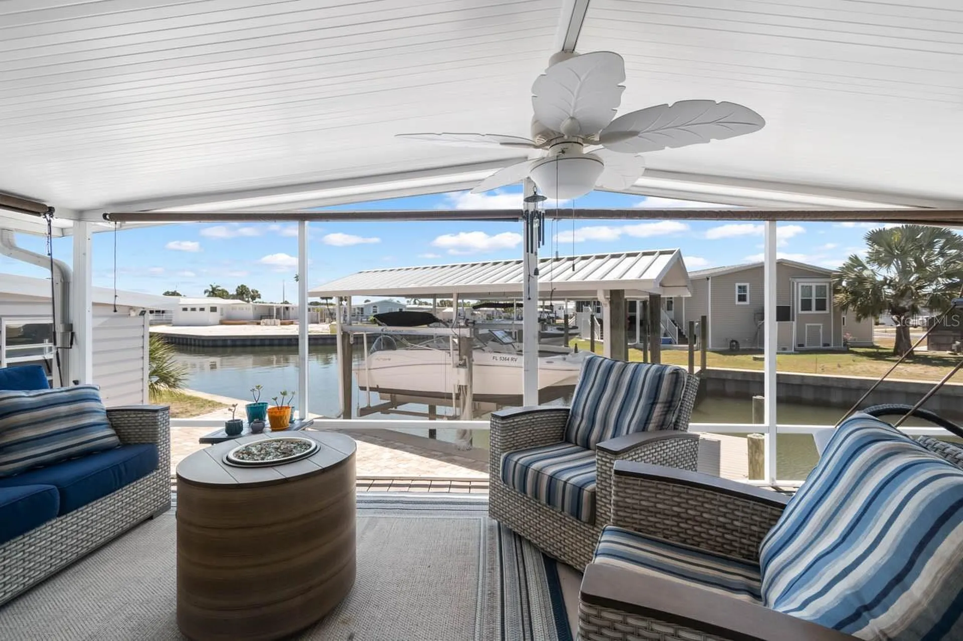 164 S Saint Thomas Circle Apollo Beach FL 33572