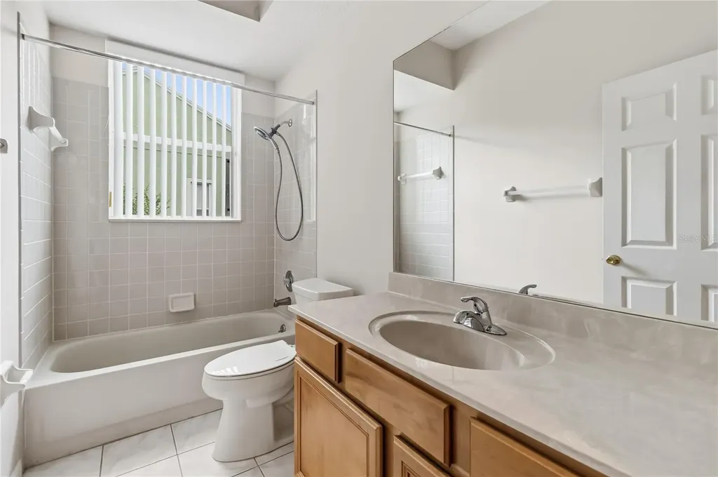 4502 Saddleworth Circle Orlando FL 32826