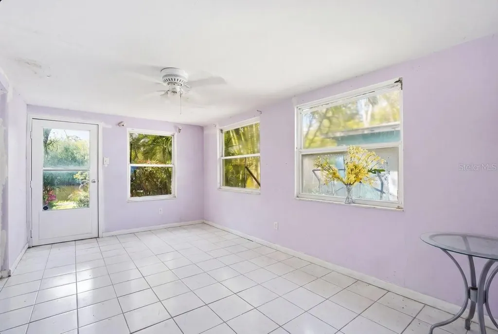 6650 Hibiscus Avenue S South Pasadena FL 33707