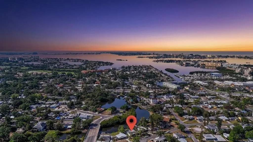 6650 Hibiscus Avenue S South Pasadena FL 33707