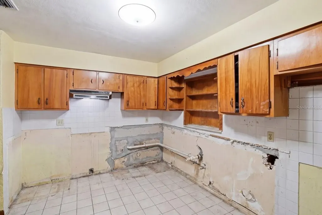 6650 Hibiscus Avenue S South Pasadena FL 33707