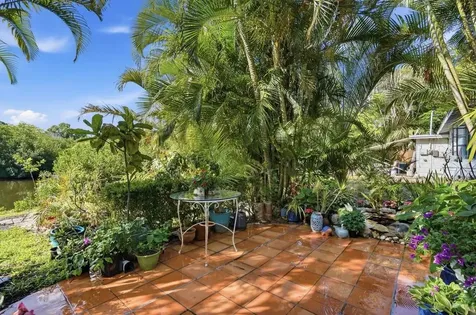 6650 Hibiscus Avenue S South Pasadena FL 33707