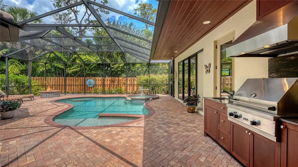 1885 Clematis Street Sarasota FL 34239