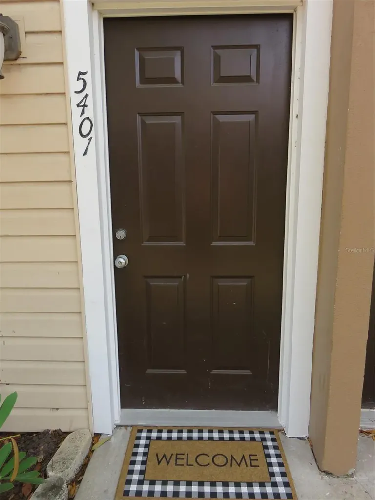 5401 Sweetwater Terrace Circle Tampa FL 33634