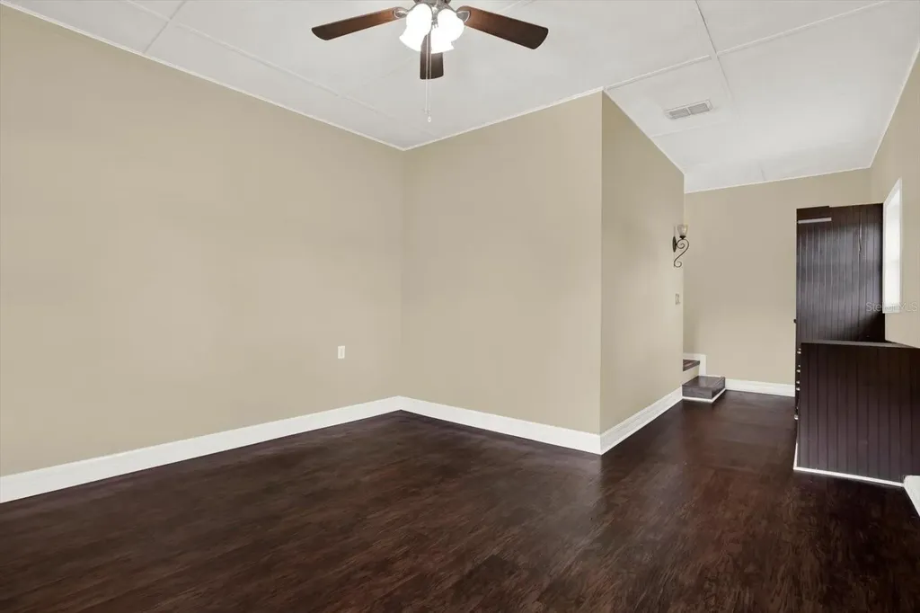 5923 14th Street Zephyrhills FL 33542