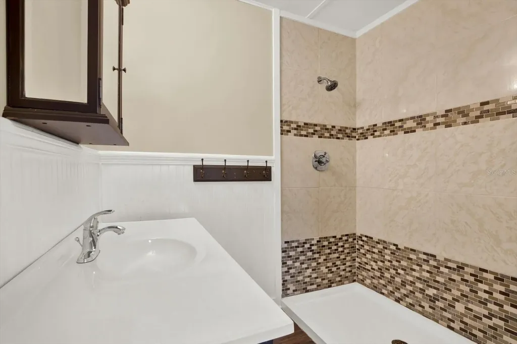 5923 14th Street Zephyrhills FL 33542