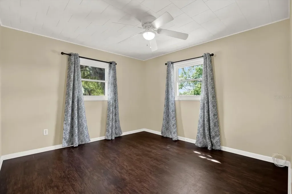 5923 14th Street Zephyrhills FL 33542