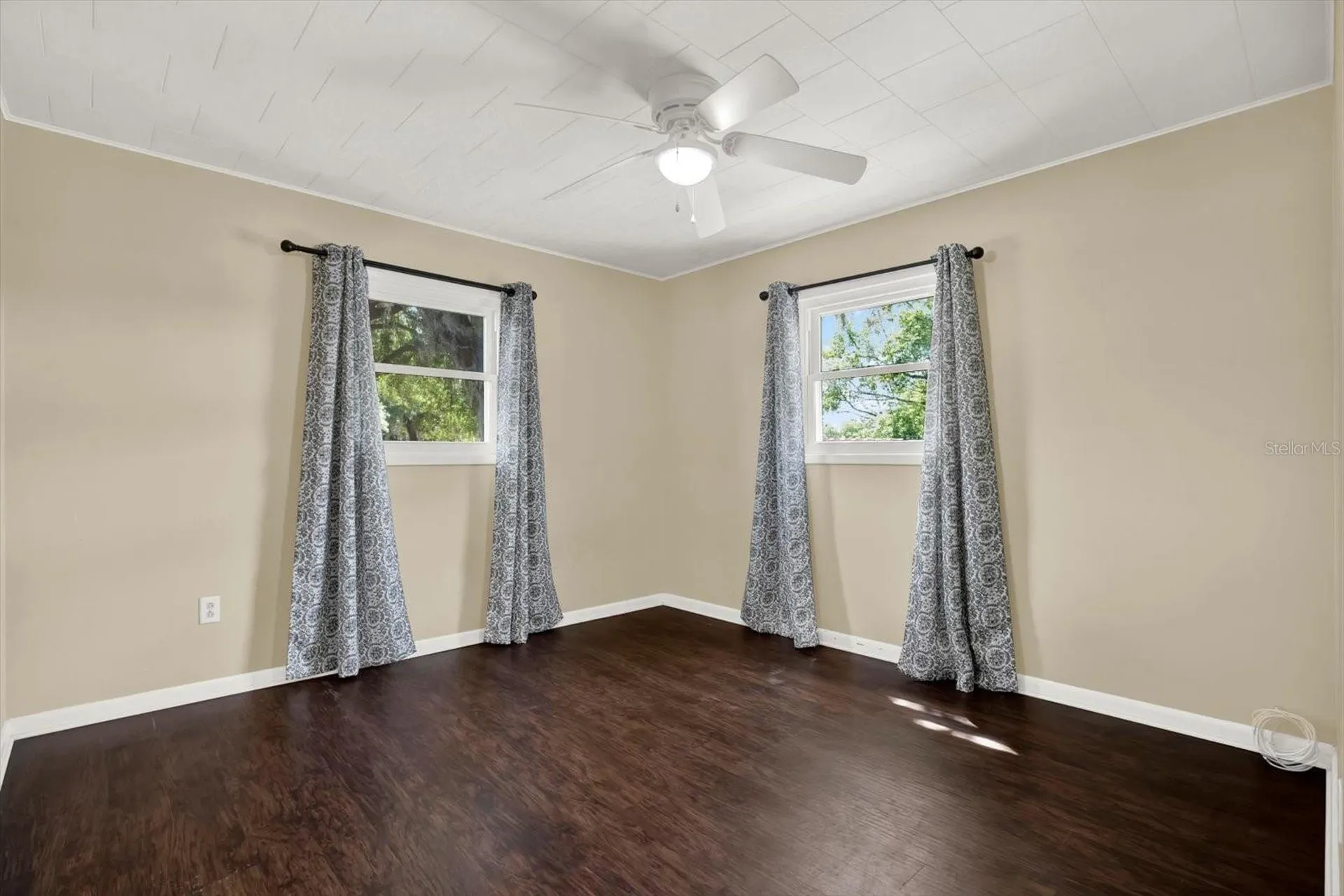 5923 14th Street Zephyrhills FL 33542