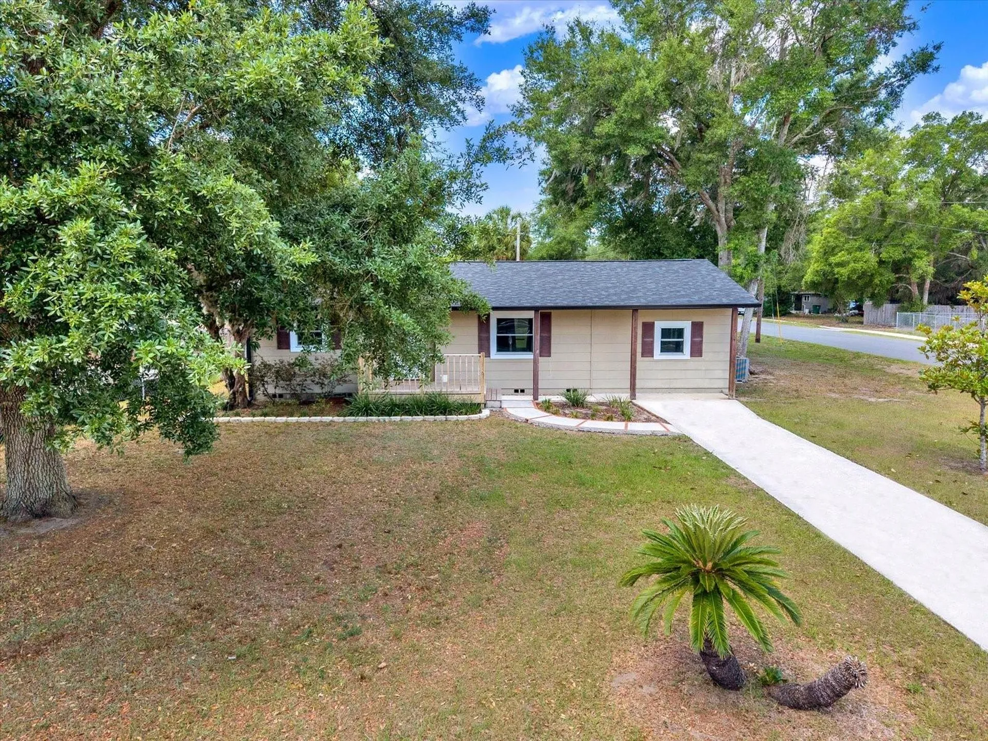 5923 14th Street Zephyrhills FL 33542