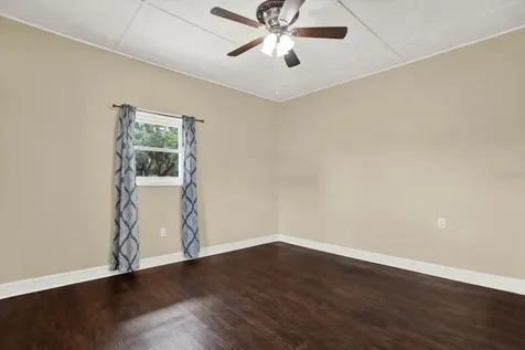 5923 14th Street Zephyrhills FL 33542