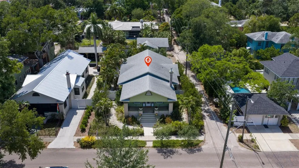 1260 10th Street N St Petersburg FL 33705