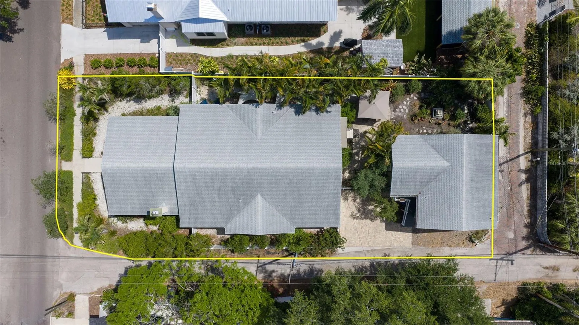 1260 10th Street N St Petersburg FL 33705