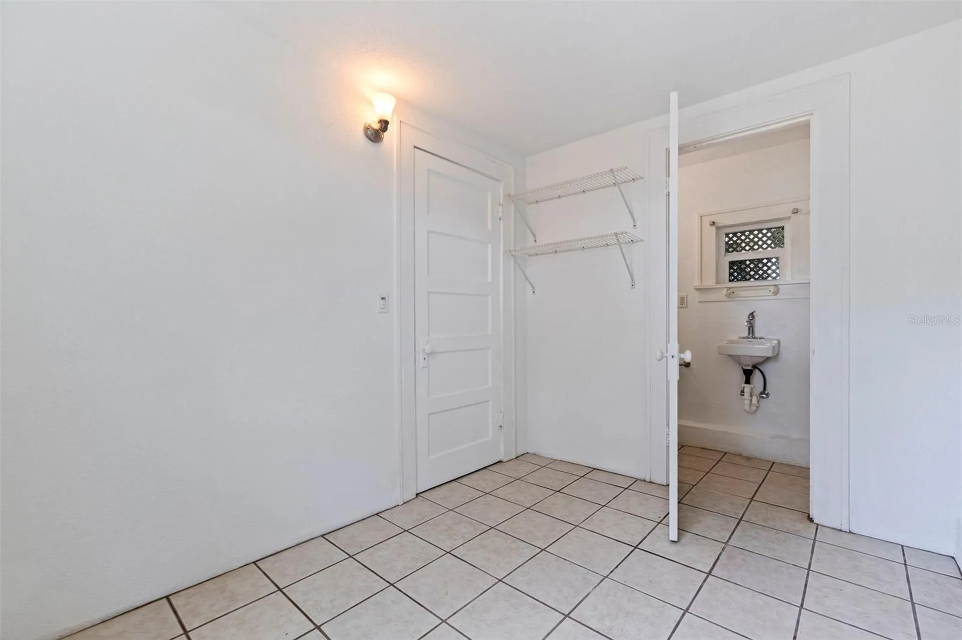 1260 10th Street N St Petersburg FL 33705