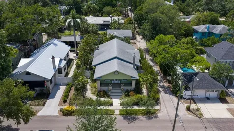 1260 10th Street N St Petersburg FL 33705