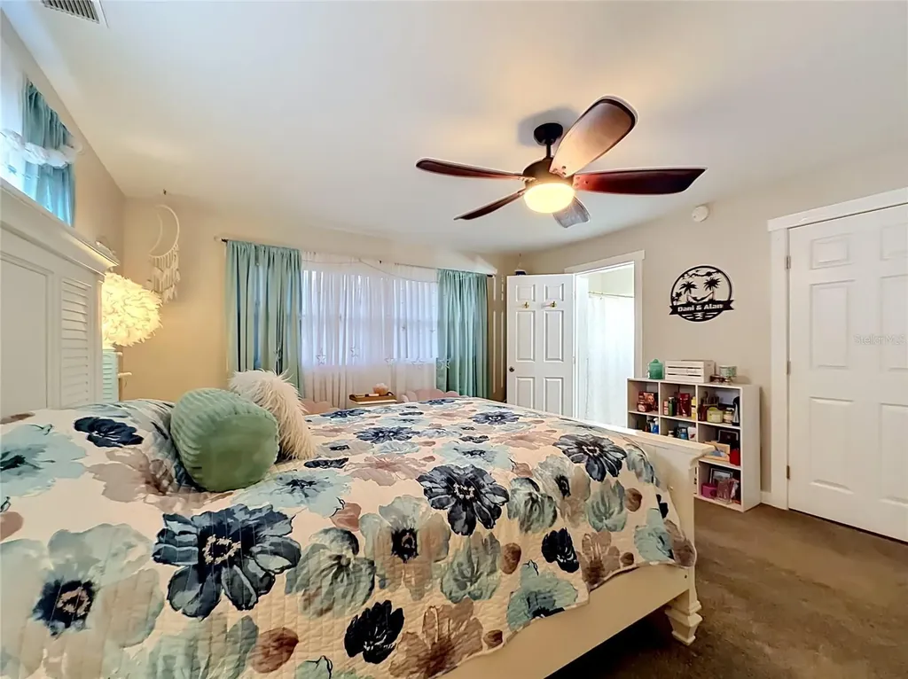 1225 NE 2nd Street Crystal River FL 34429
