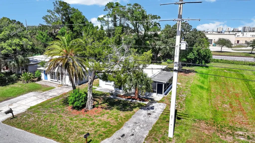 2425 Anastasia Drive South Daytona FL 32119