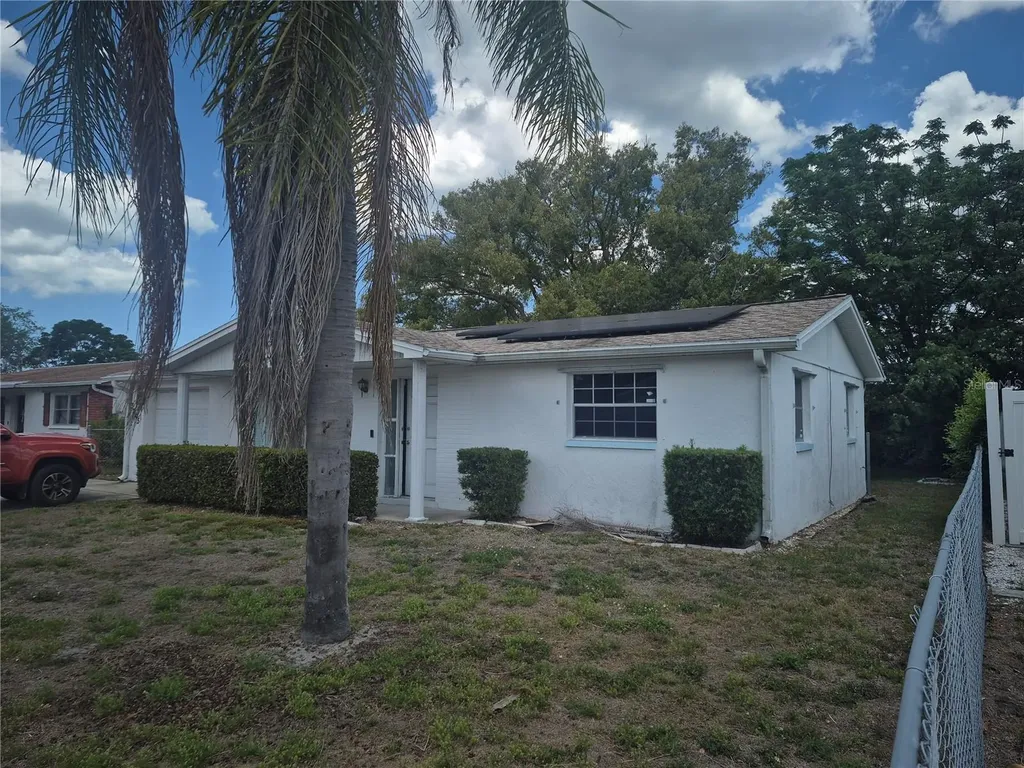 3245 Fairmount Terrace Holiday FL 34691