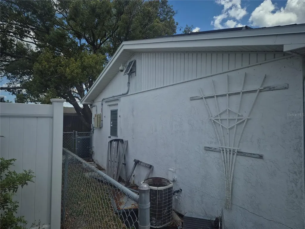 3245 Fairmount Terrace Holiday FL 34691