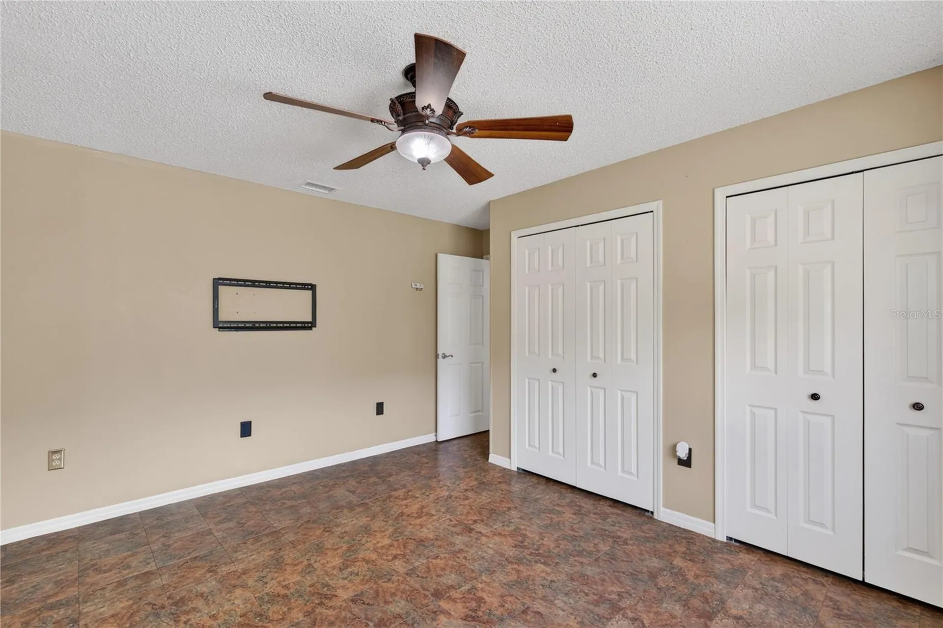 25302 Glen Eagles Street Sorrento FL 32776