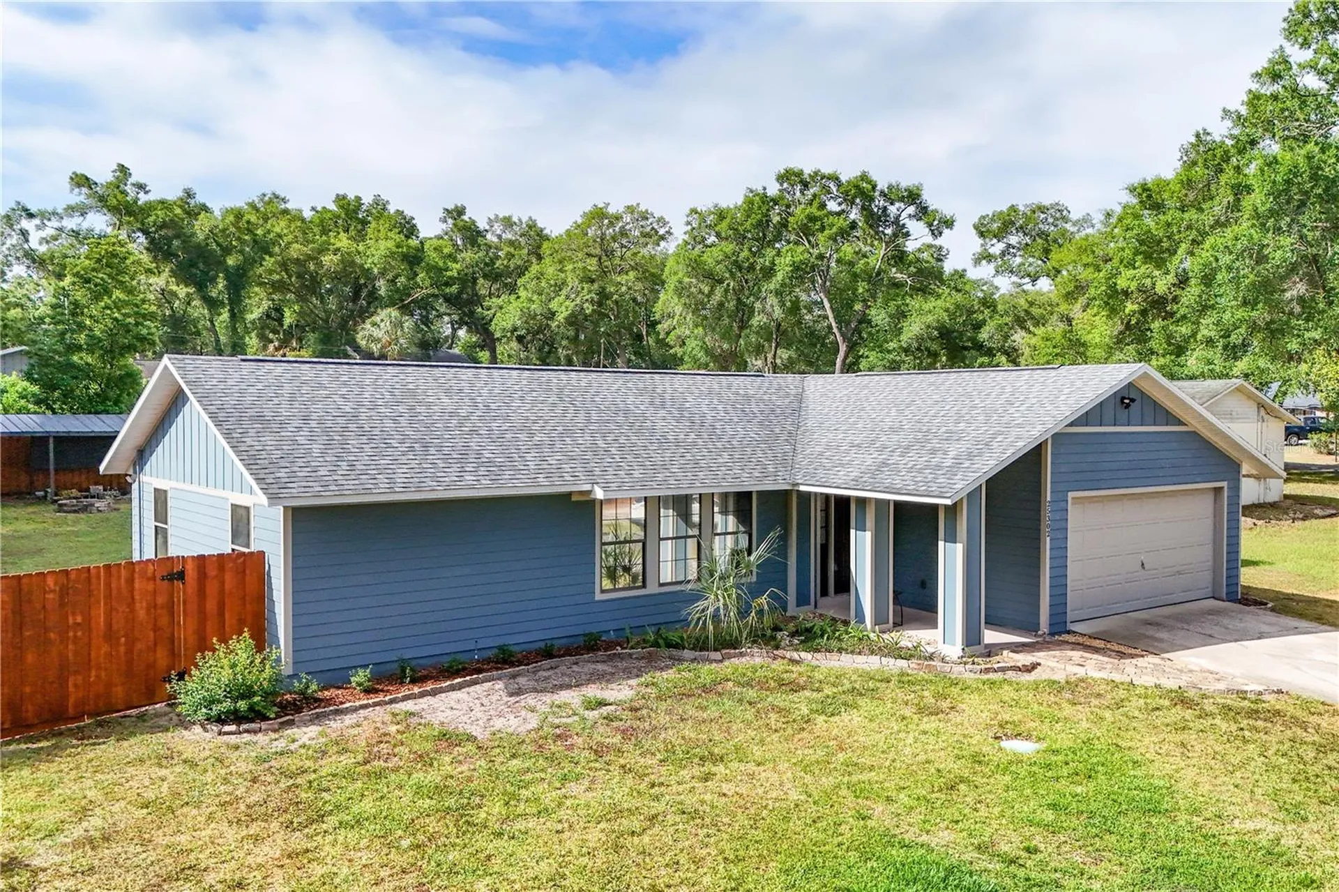 25302 Glen Eagles Street Sorrento FL 32776