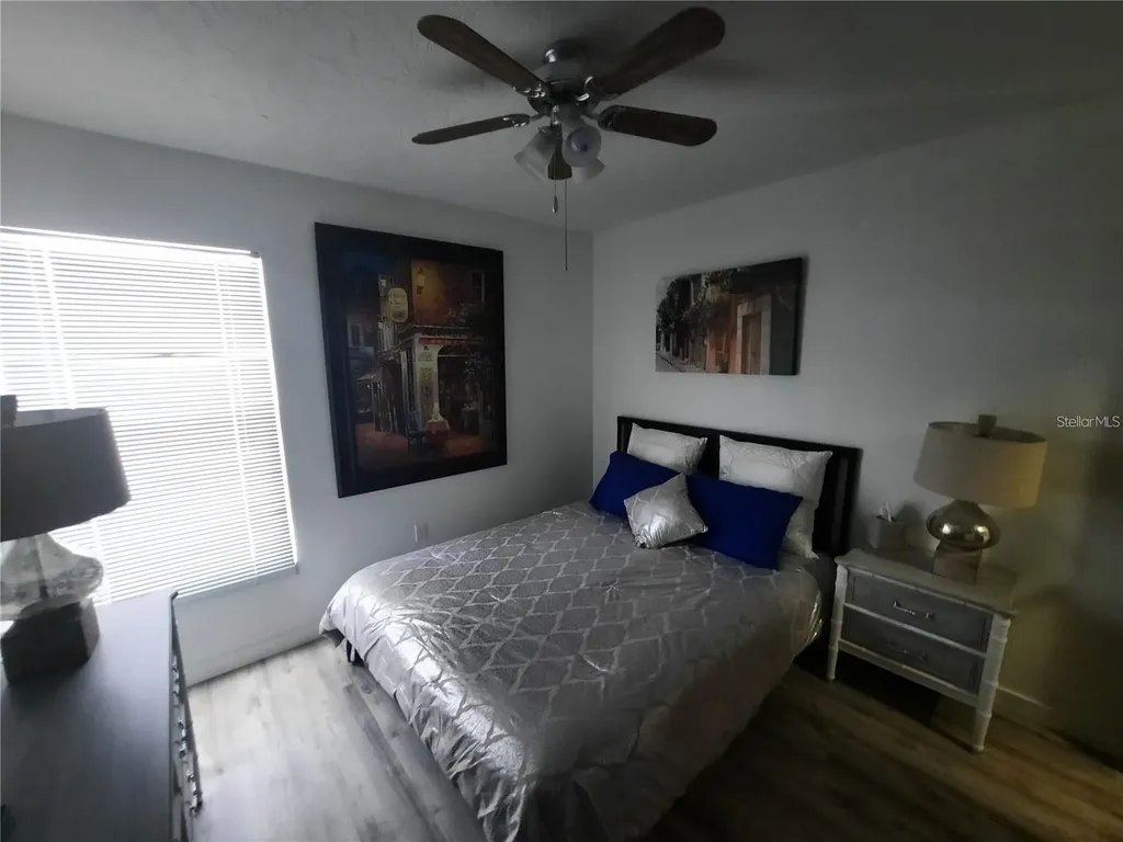 5709 Avista Drive Sarasota FL 34243
