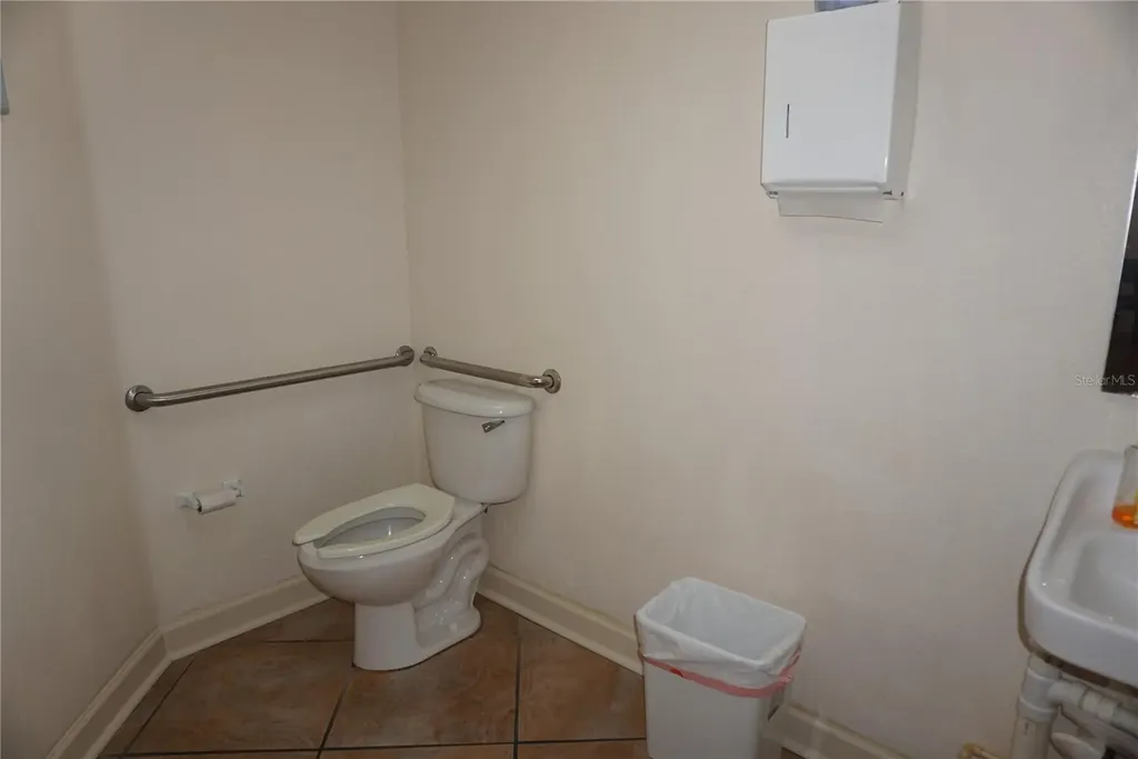 2910 W Waters Avenue Tampa FL 33614