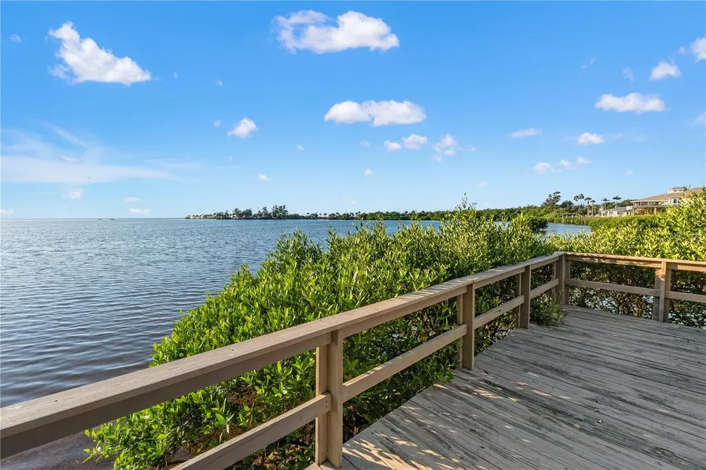 300 S Florida Avenue Tarpon Springs FL 34689