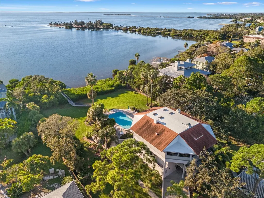 300 S Florida Avenue Tarpon Springs FL 34689