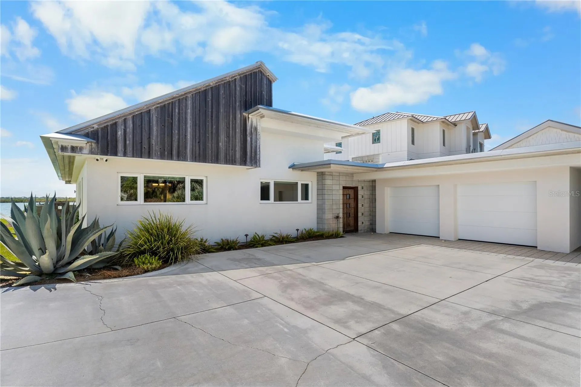 1800 N Indian River Road New Smyrna Beach FL 32169