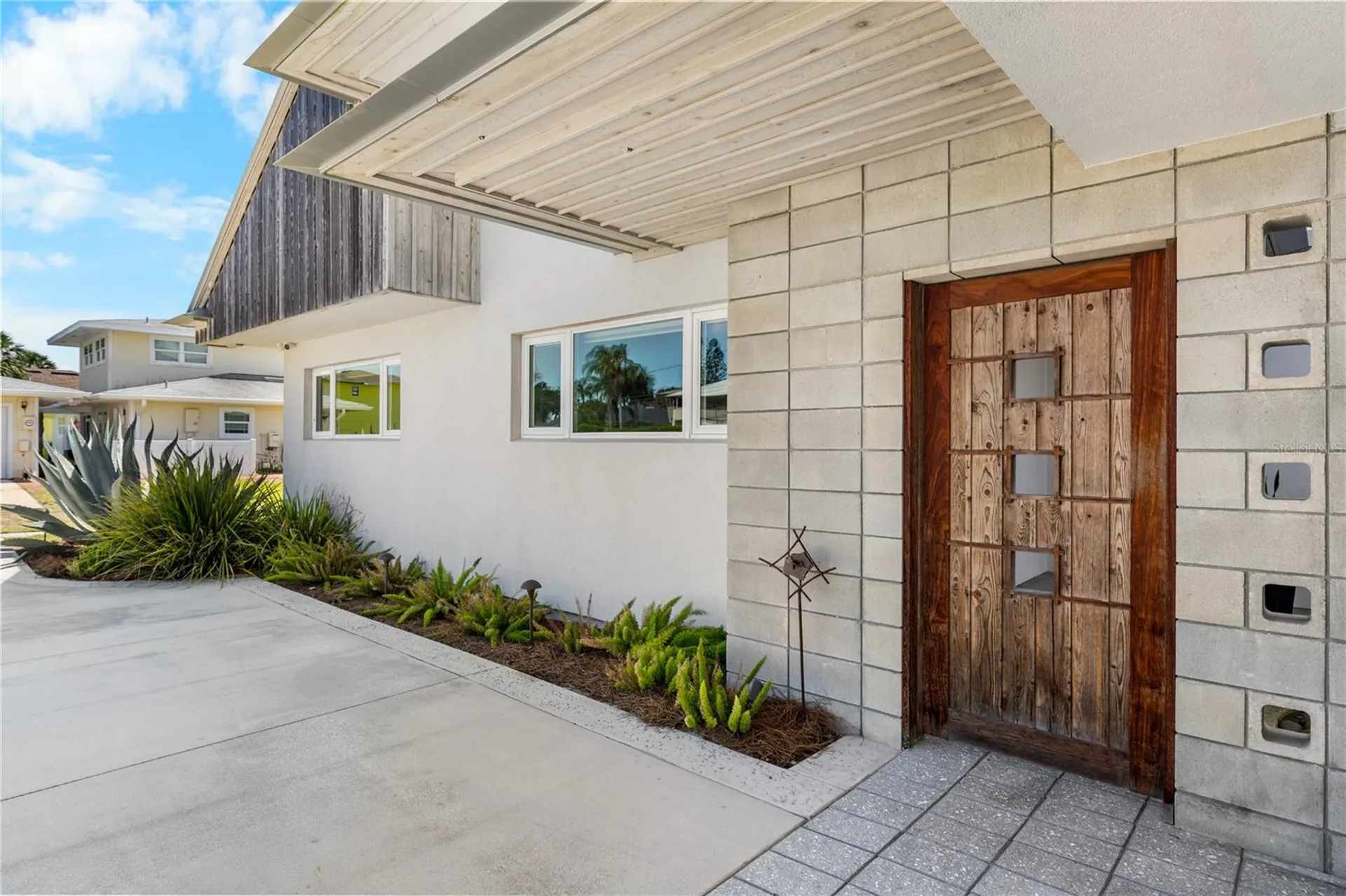 1800 N Indian River Road New Smyrna Beach FL 32169