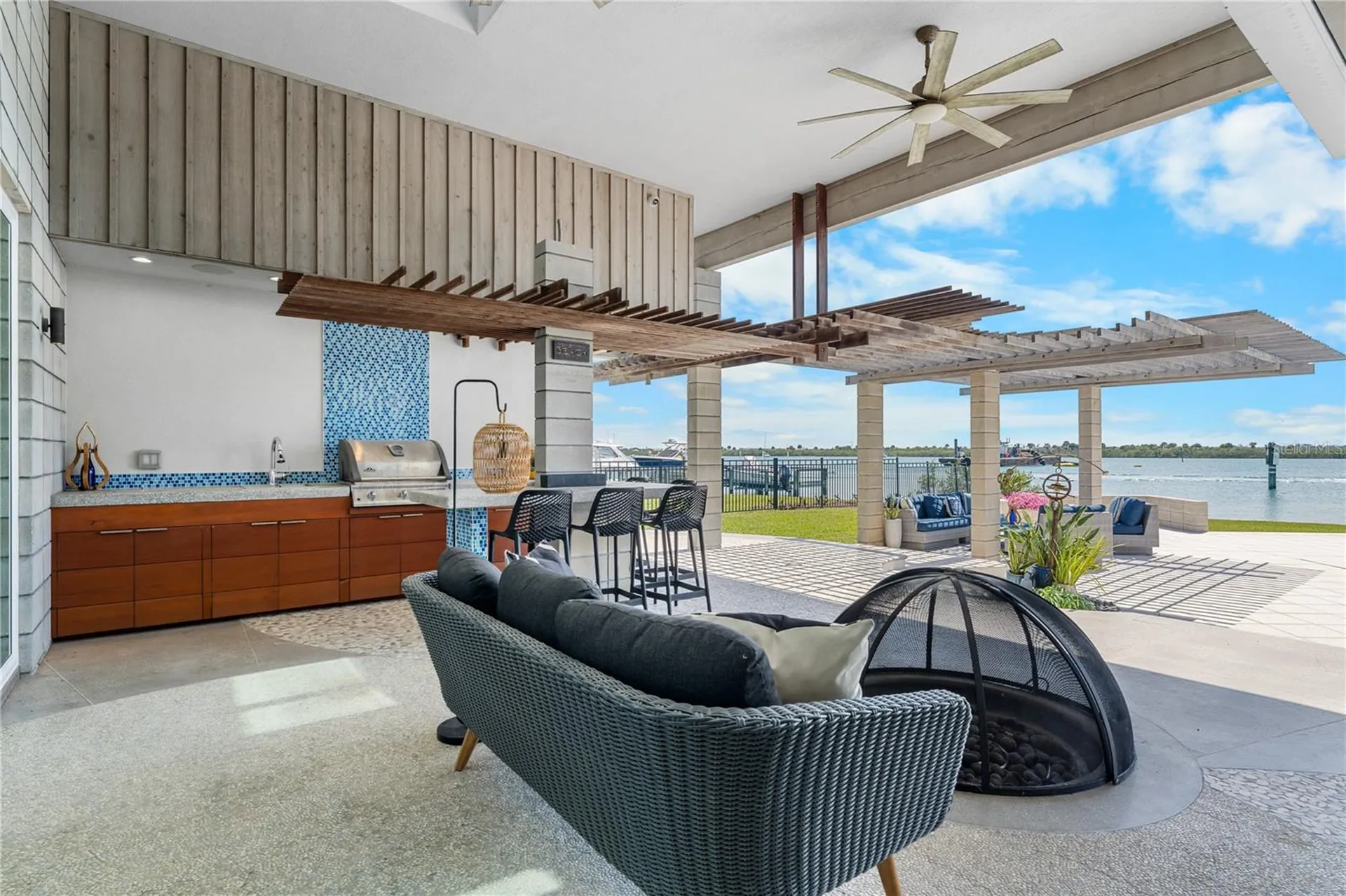 1800 N Indian River Road New Smyrna Beach FL 32169