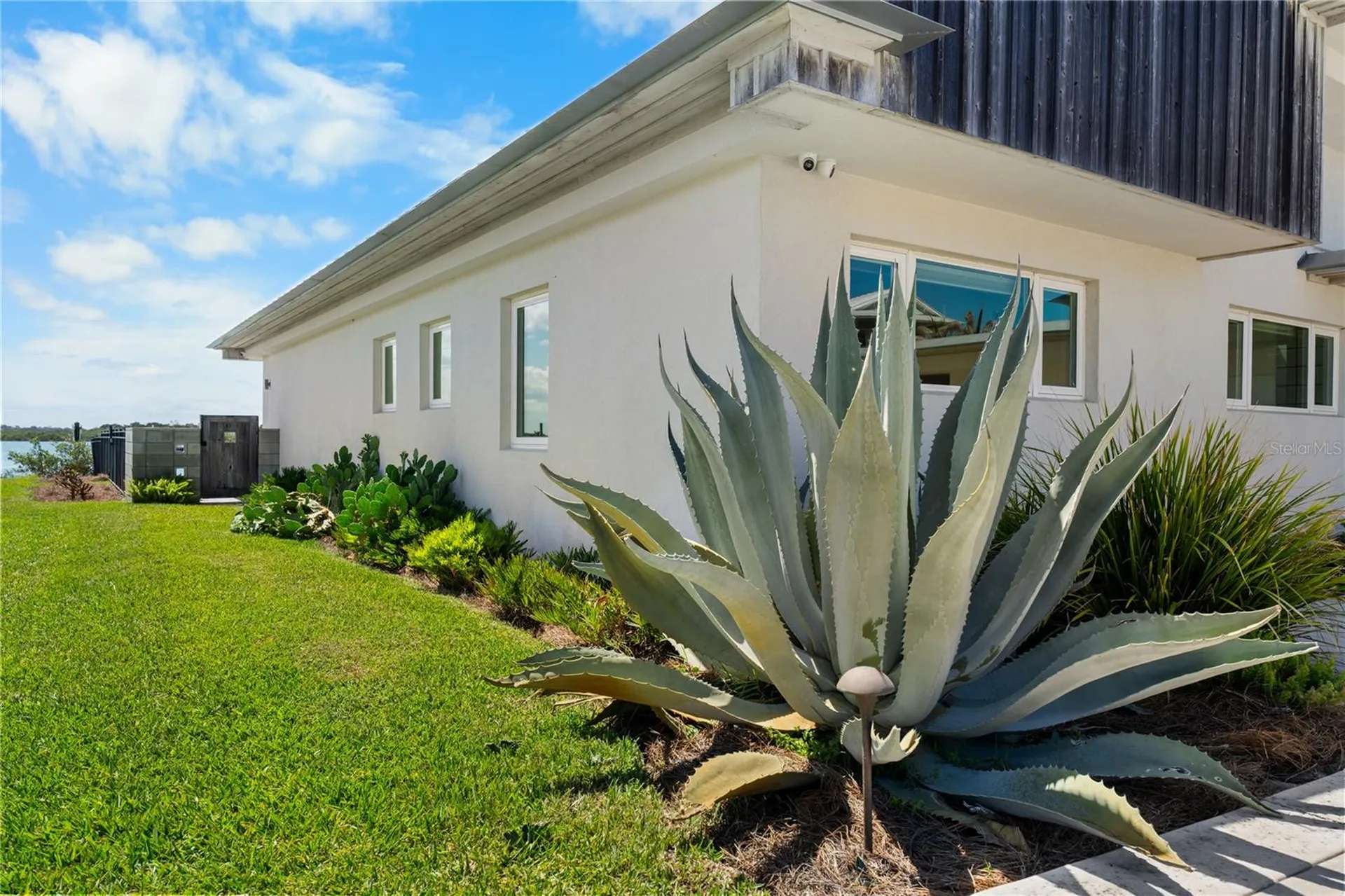 1800 N Indian River Road New Smyrna Beach FL 32169