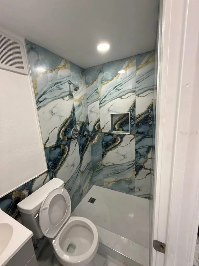 7211 N Himes Avenue Tampa FL 33614
