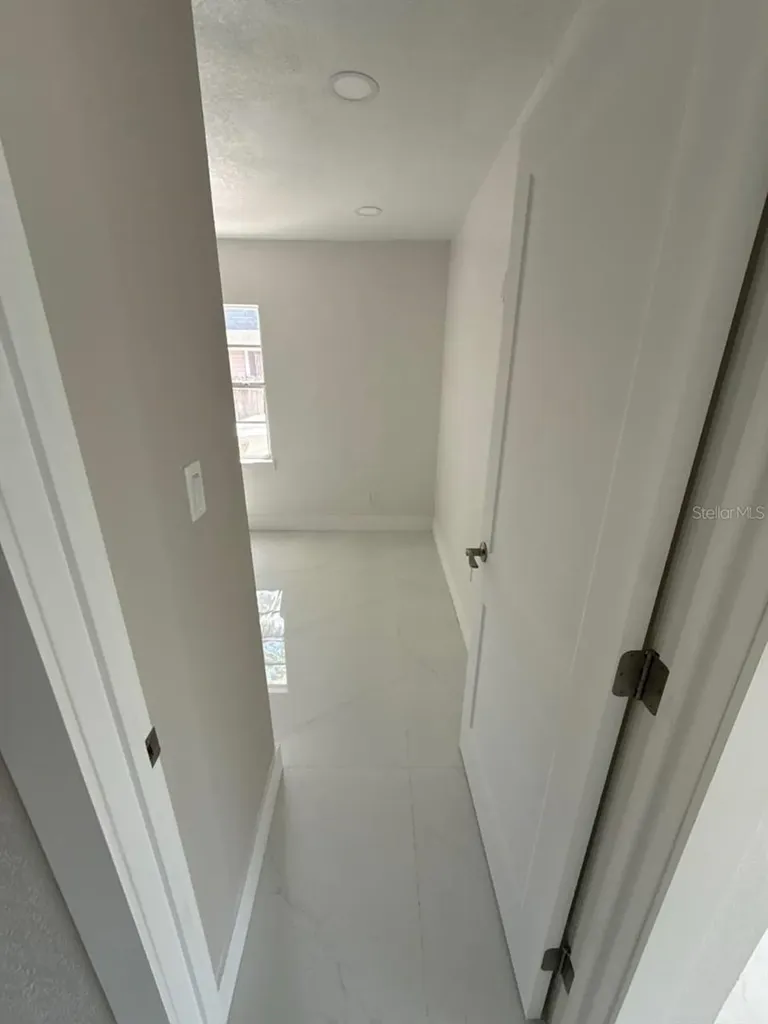 7211 N Himes Avenue Tampa FL 33614