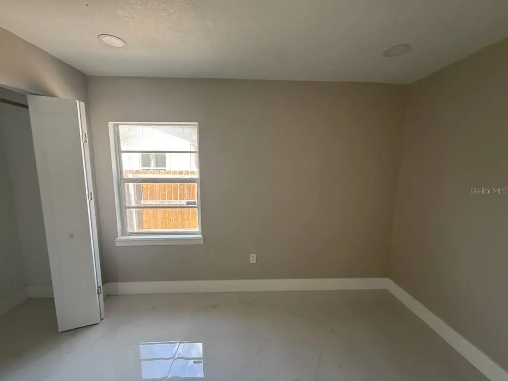 7211 N Himes Avenue Tampa FL 33614