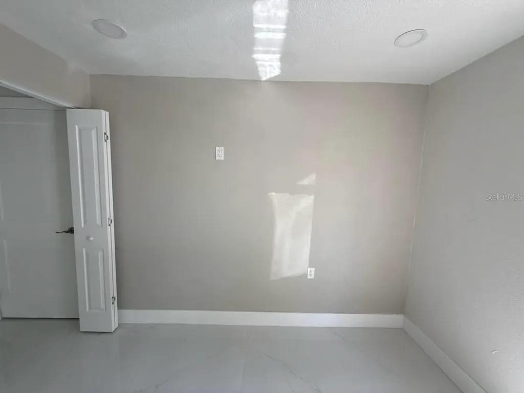 7211 N Himes Avenue Tampa FL 33614