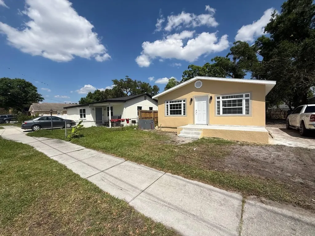 7211 N Himes Avenue Tampa FL 33614