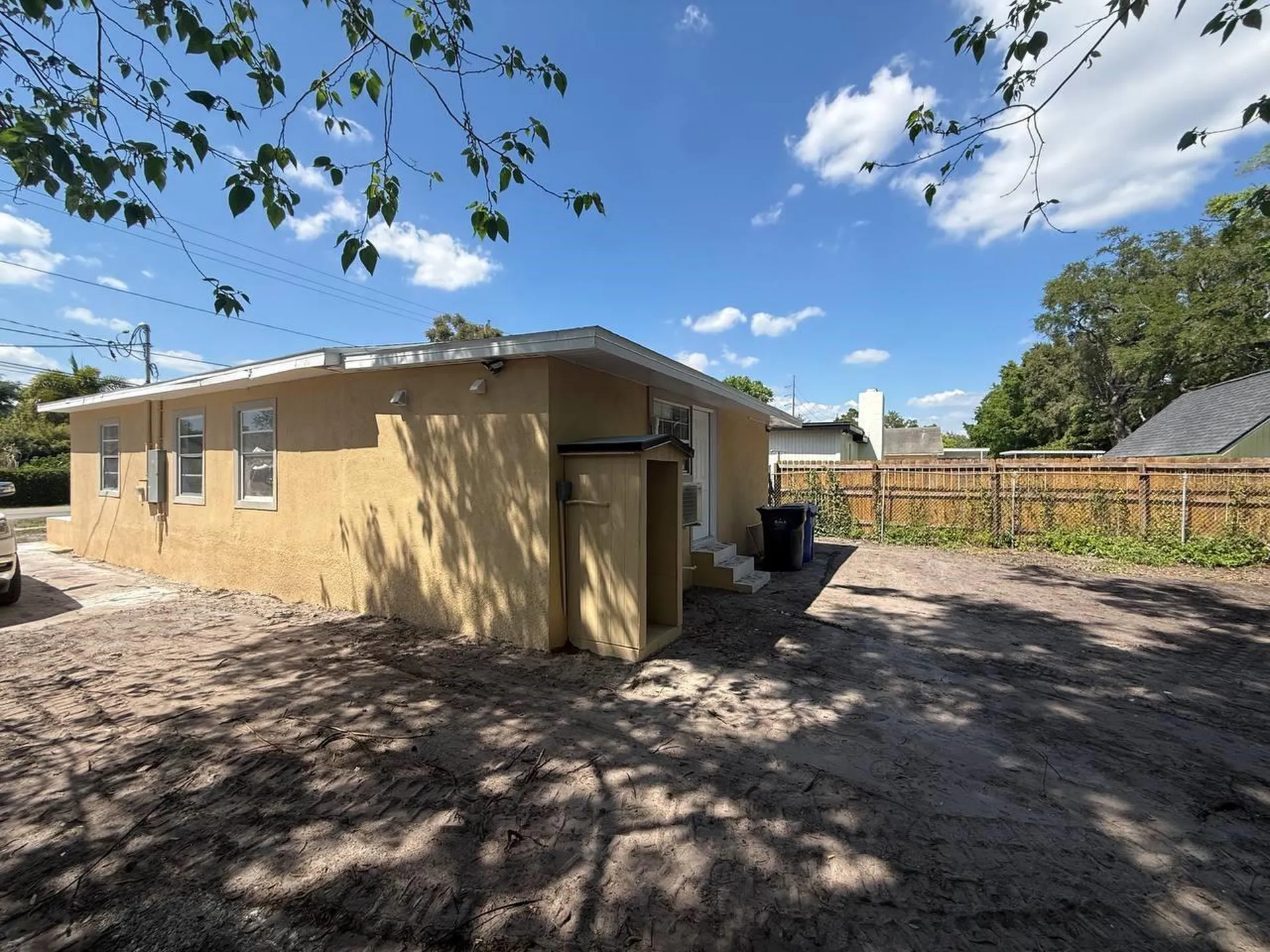 7211 N Himes Avenue Tampa FL 33614