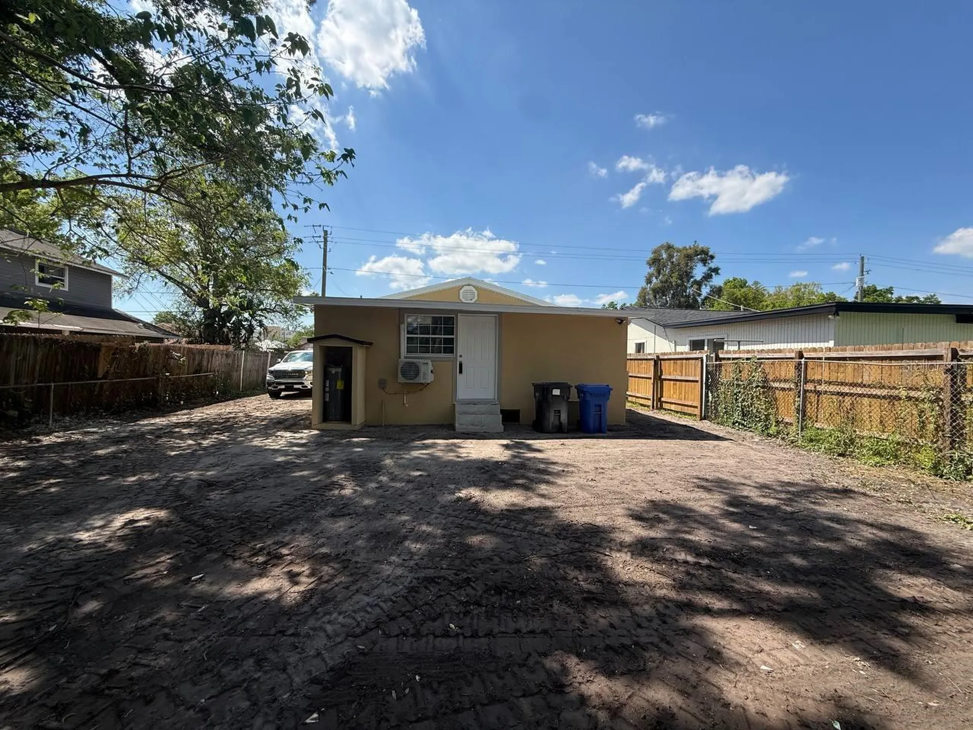 7211 N Himes Avenue Tampa FL 33614